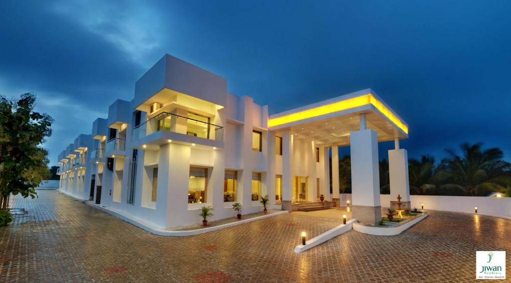 Jiwan Hotel