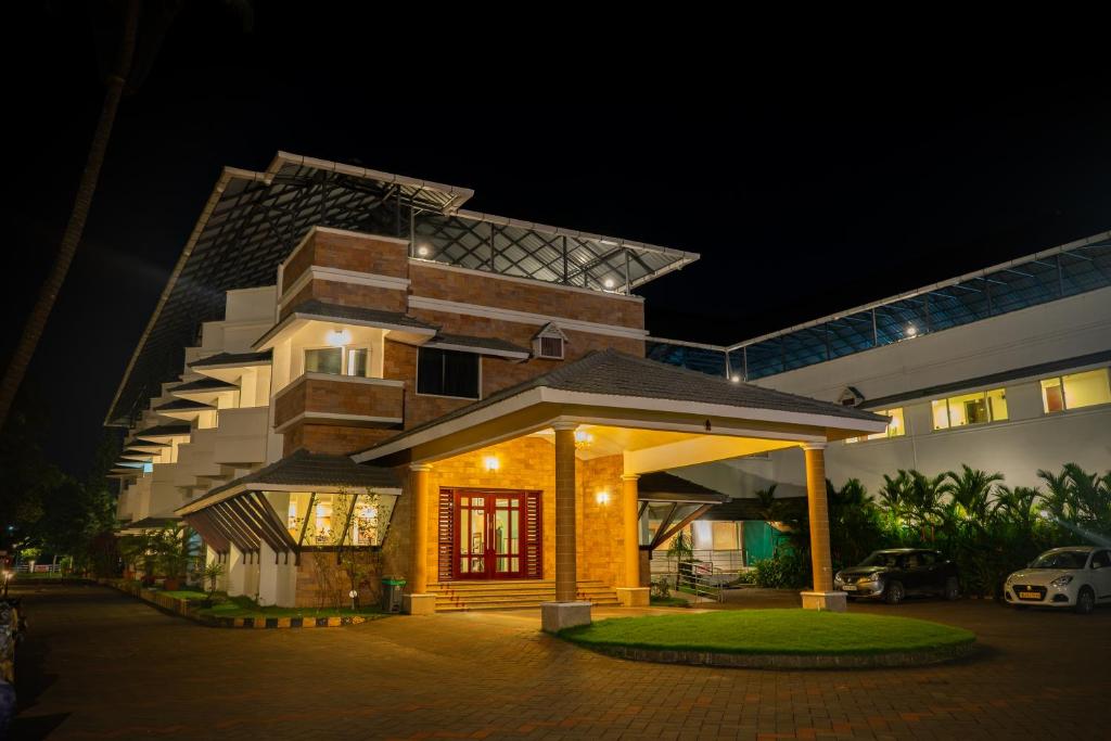 Renai Blue Waters Cherai Resort