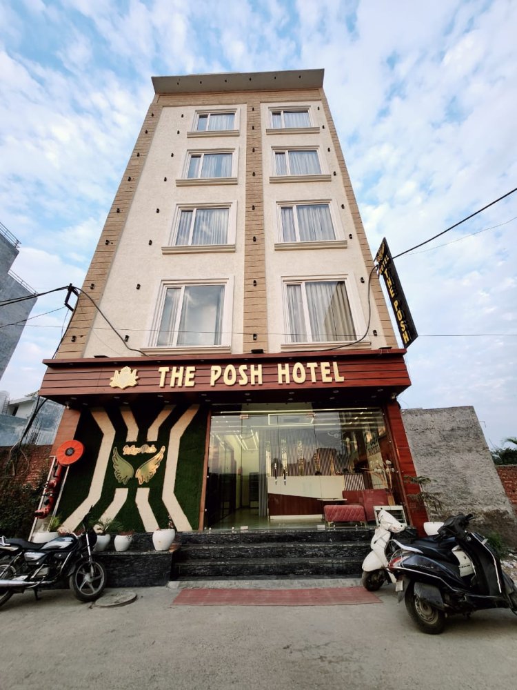 The Posh By Delight STAY