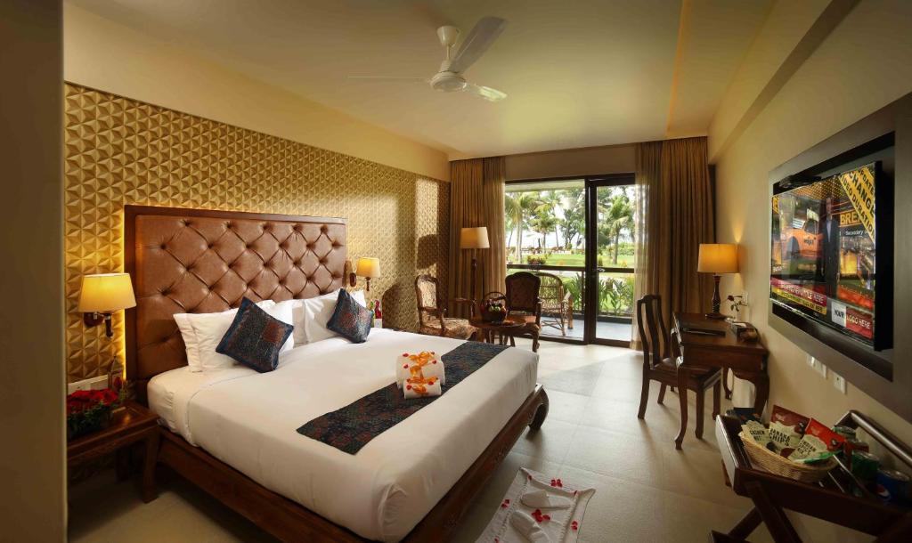 Lakeview Deluxe Room