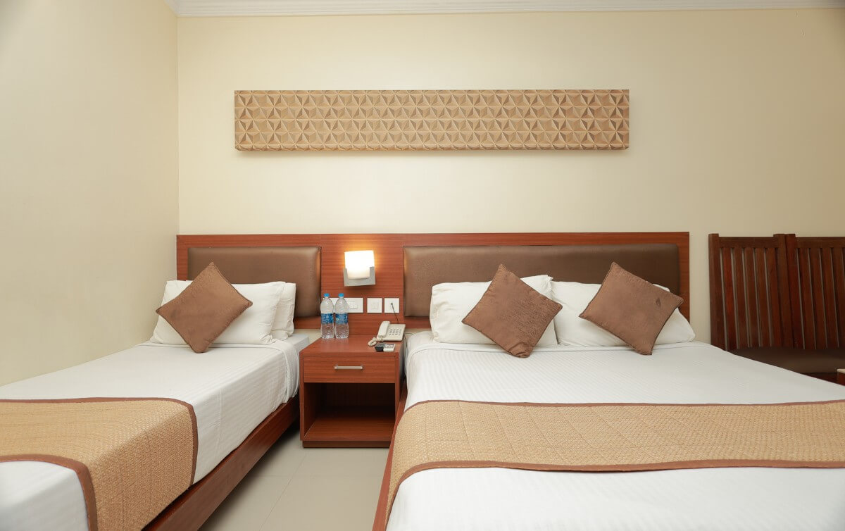 Superior Trible Room
