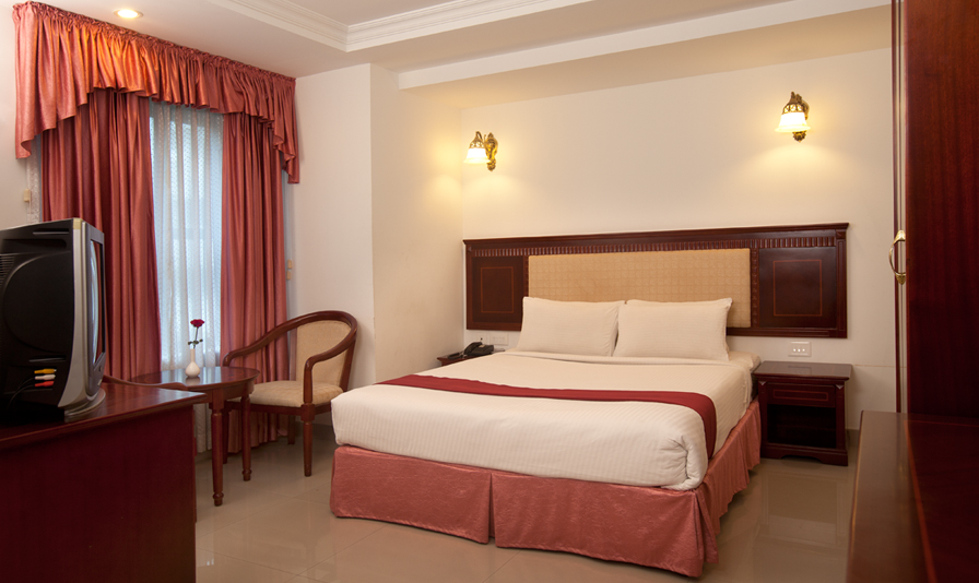 Deluxe Room AC