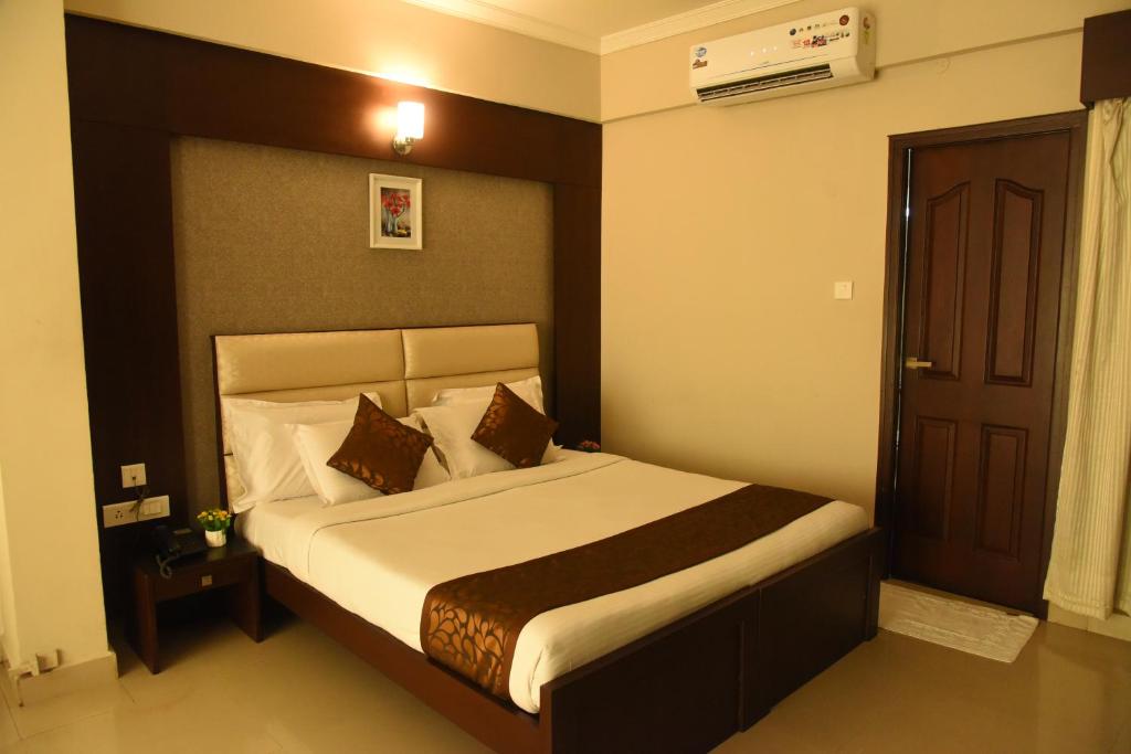Deluxe AC Double