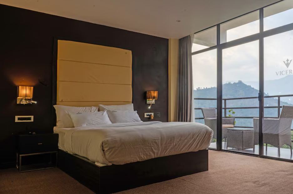 Luxury Mountain View Room