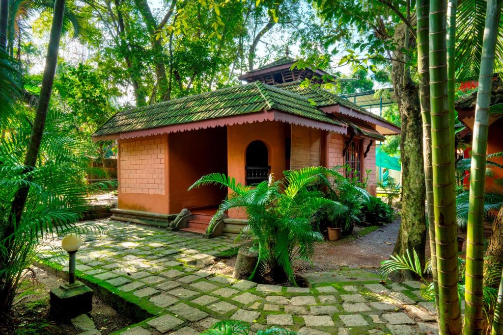 Pagoda Cottage Ac