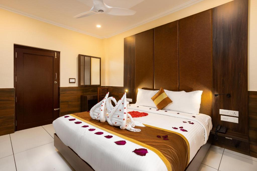 Honeymoon Suite