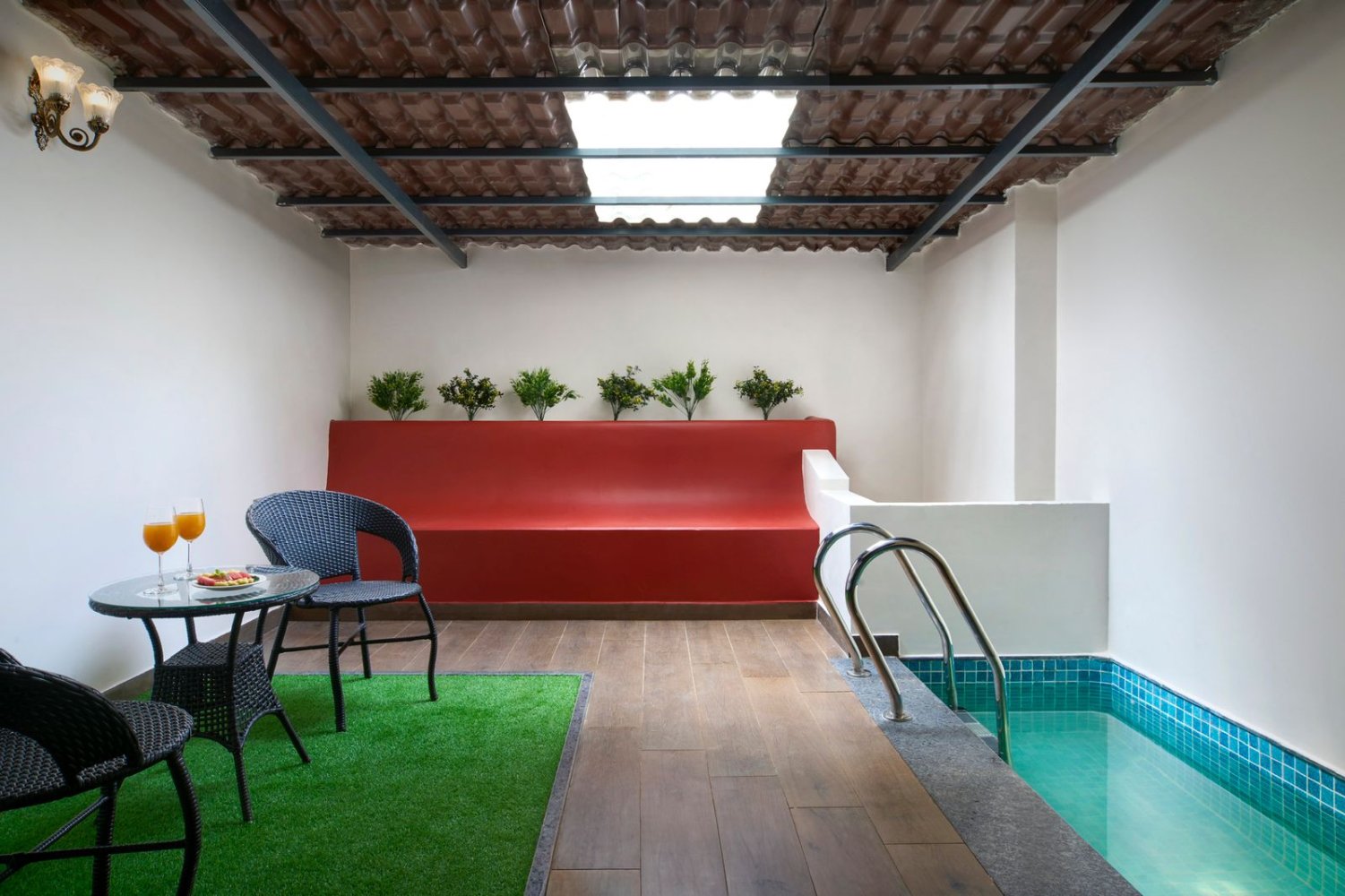 Azara Plung Pool Room